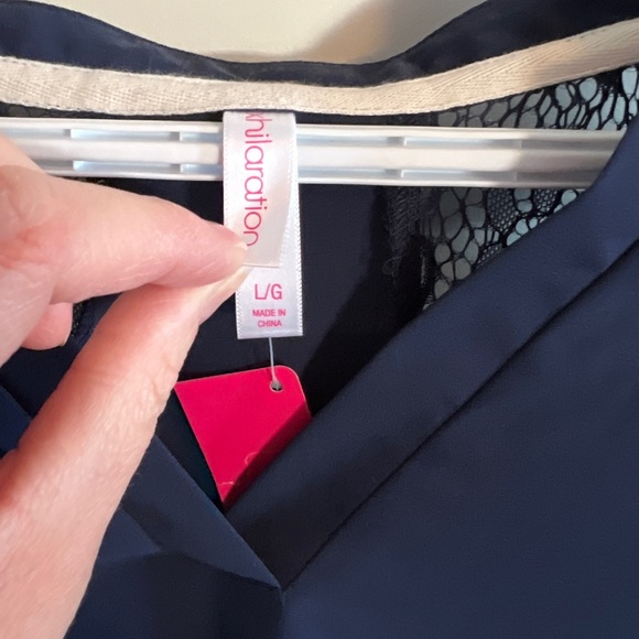 NWT Womens Blouse L - Picture 2 of 3